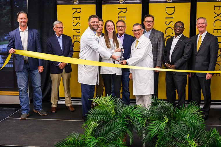Springfield Ribbon-Cutting
