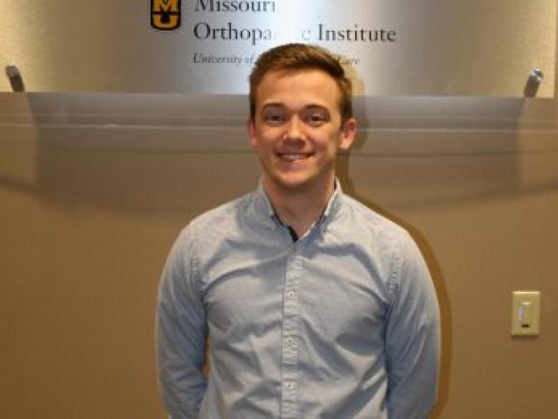 Riley Short Wins Bioengineering Award